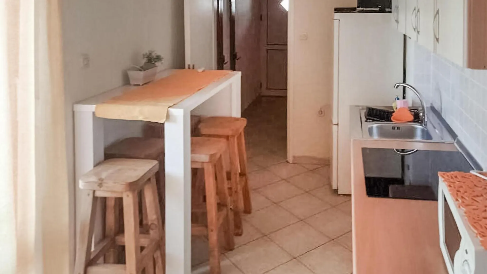 Awesome Apartment In Biograd With Kitchen بيوغْغاد نا موغو 0*,